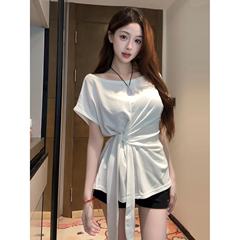 フレンチオフショルダー半袖Tシャツ女性用2025新作夏ユニークなピンチウエストストラップスリムオフショルダートップT
