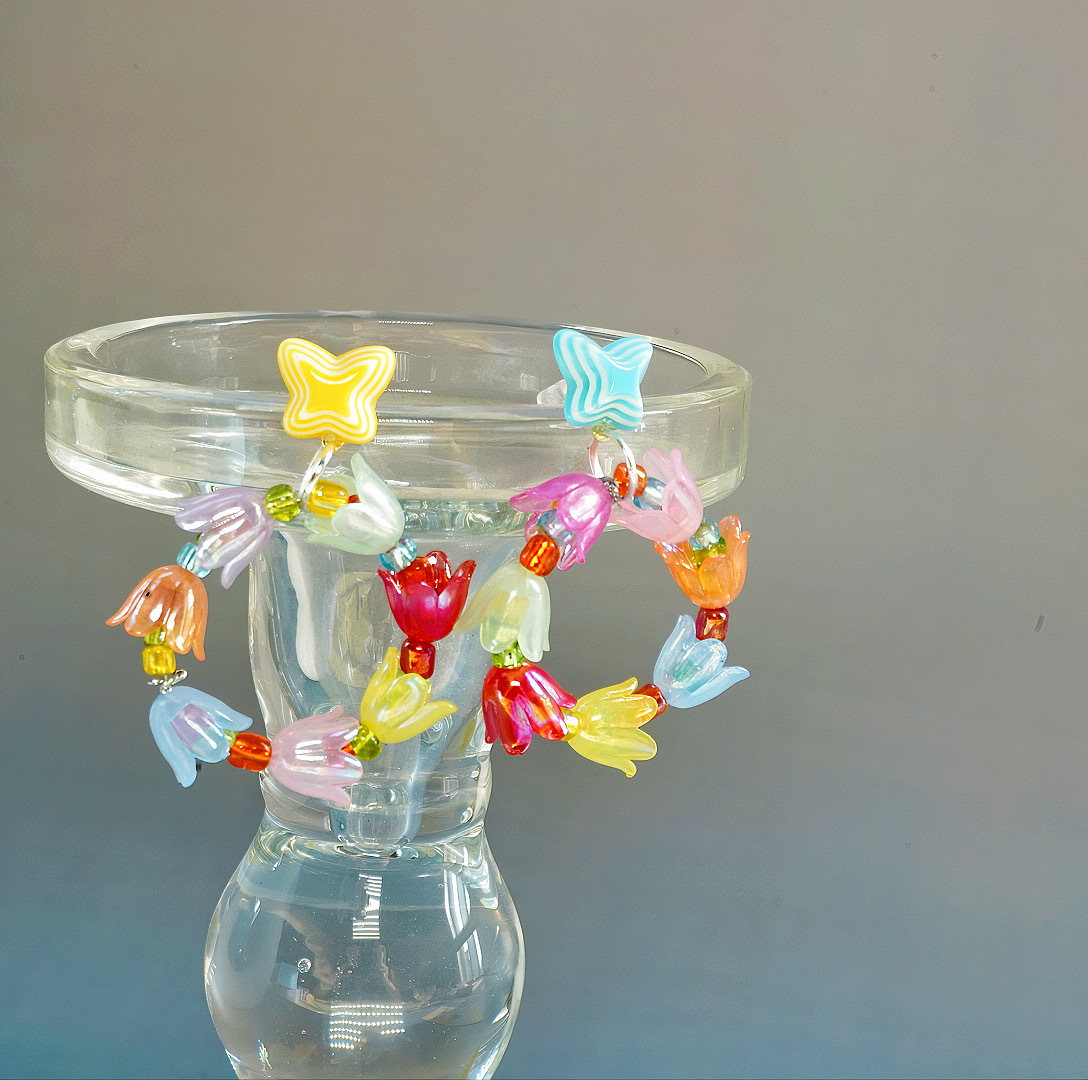 1 Pair Cute Flower Resin Drop Earrings display picture 4