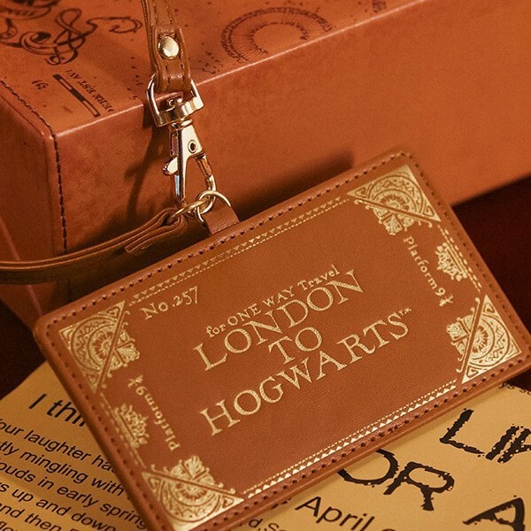 ME Official Harry Potter Platform 9¾ Ticket Card Holder