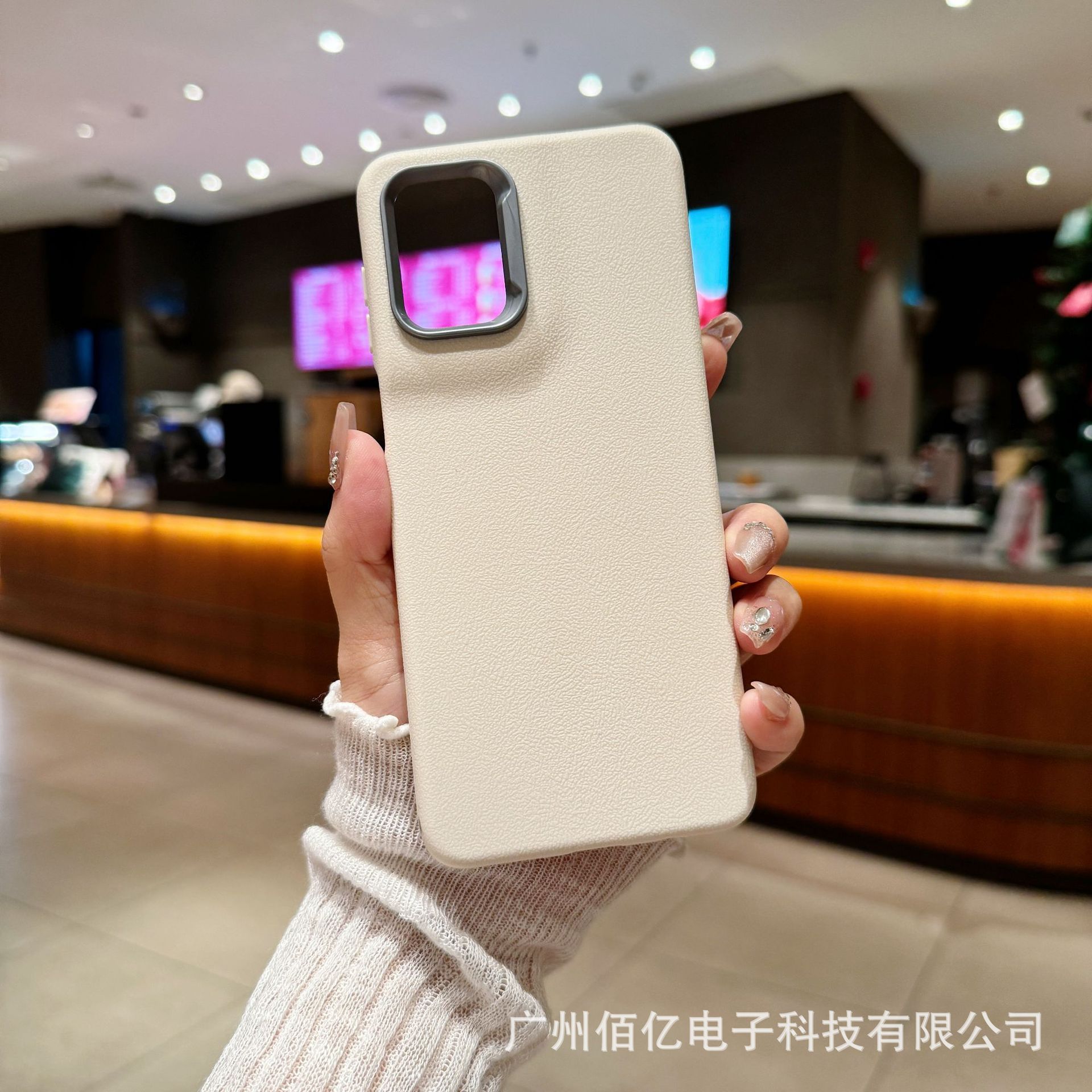 Funda de teléfono de TPU con textura de cuero liso, adecuada para Motorola G55, funda de teléfono suave con orificio grande para comercio exterior europeo y americano, antihuellas.