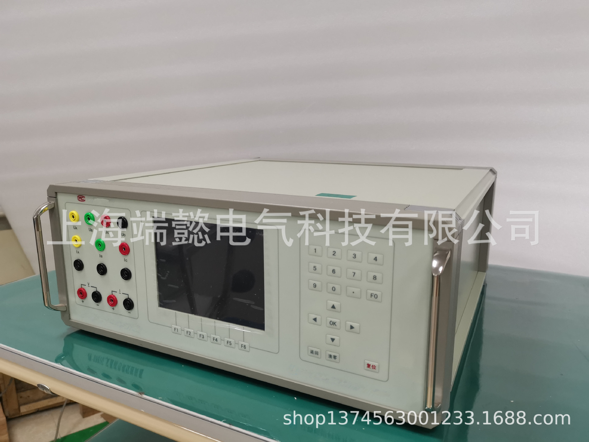 交直流电表校验装置