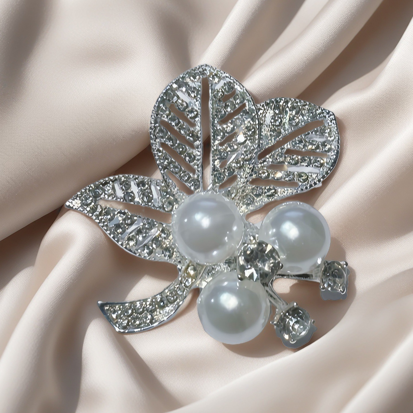Camellia High-end Women's Pearl Brooch, Light Luxury Design, Simple Floral Pin, Anti-slip, Versatile Decoration_voghion.com