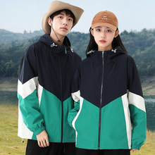 户外情侣夹克冲锋衣防风连帽春季徒步登山服外套新品拼色休闲运动