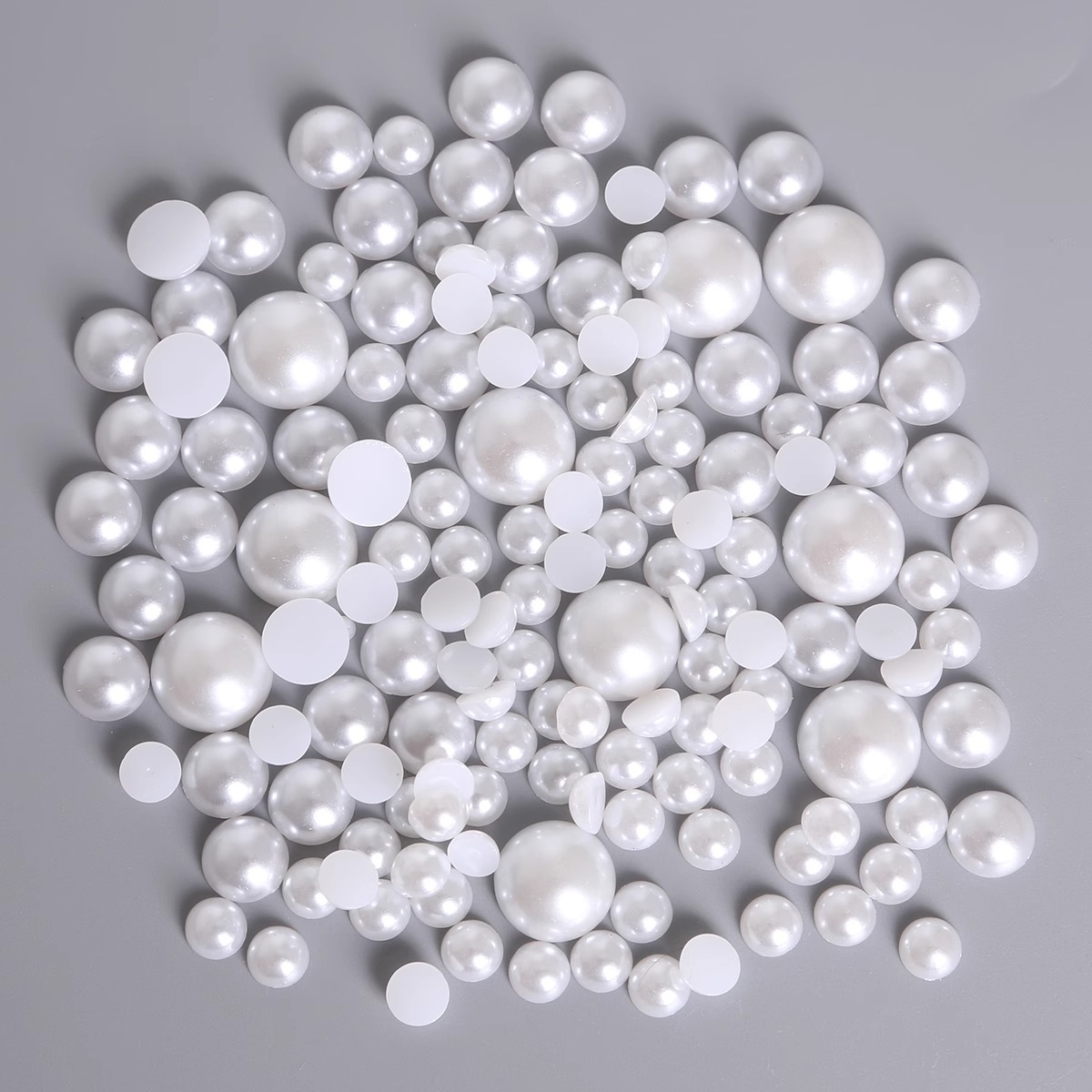 Pure white semicircle highlight