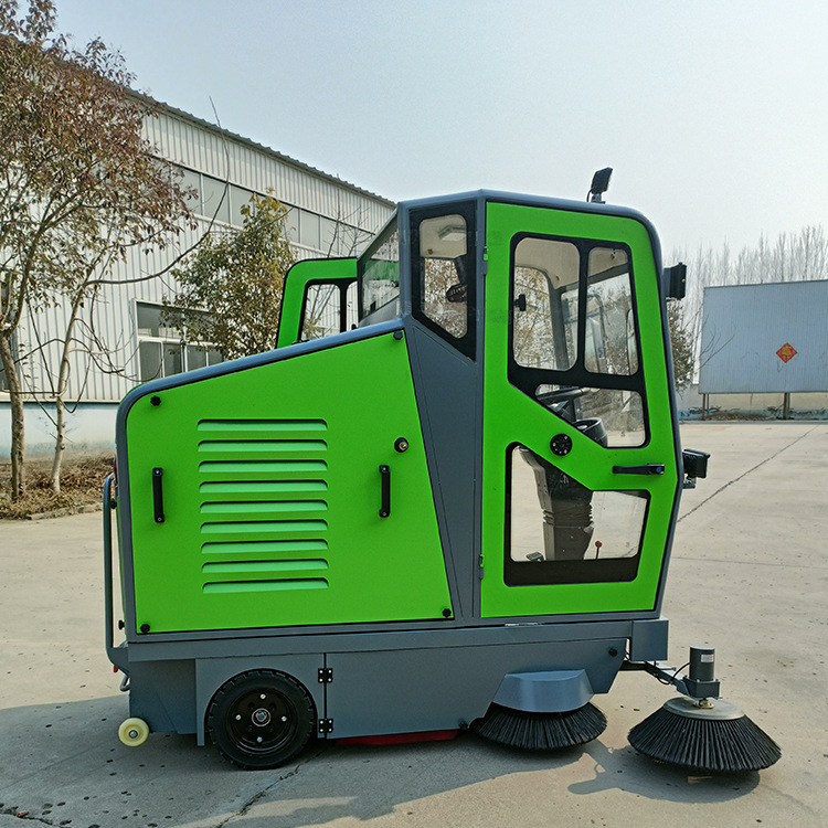 座驾式扫地车 工厂地面垃圾清扫车 多功能环卫扫地车