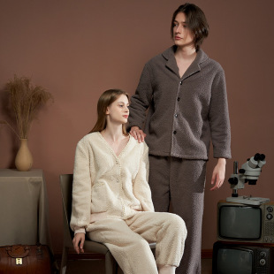 Small fragrant wind coral rice coral fleece couple pajamas women padded warm wear home suit a generation of hair