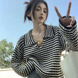 翻领黑白条纹毛衣女秋季新款宽松针织衫辣妹上衣内搭东西外套高级