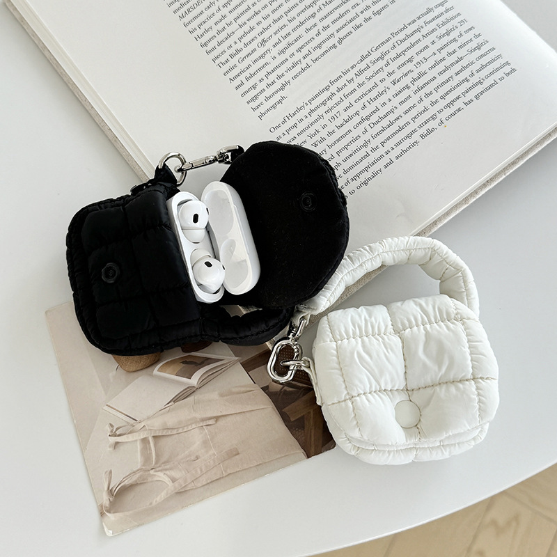 Cross-Border Amazon Quilted Coin Purse, Earphone Bag, Small Bag, Pendant, Mini Bag, Pleated Cloud Portable Earphone Bag