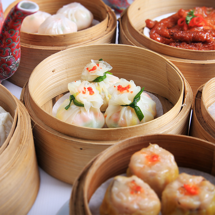 Iron pot bamboo large steamer Commercial height and depth bamboo steamer Home use handmade steamer for dumplings medium steamer tray