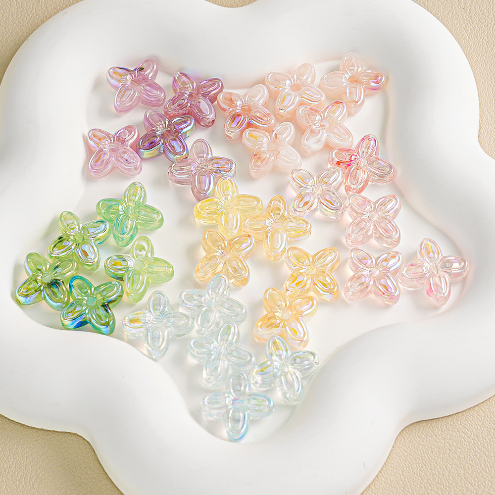 Cadena para teléfono móvil con cuentas de trébol de cuatro hojas transparente Heidi Cloud, cuentas sueltas para pulseras DIY, accesorios, piezas pequeñas, lote suelto de ABS