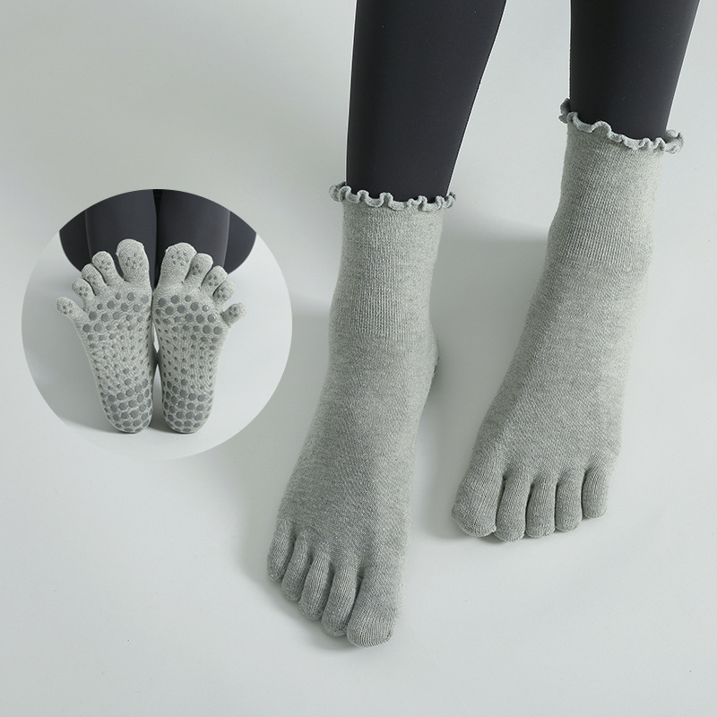 Yoga socks Women's Fitness Pilates professional sports socks lace indoor non-slip floor five-finger socks Yoga socks Women's Fitness Pilates professional sports socks lace indoor non-slip floor five-finger socks