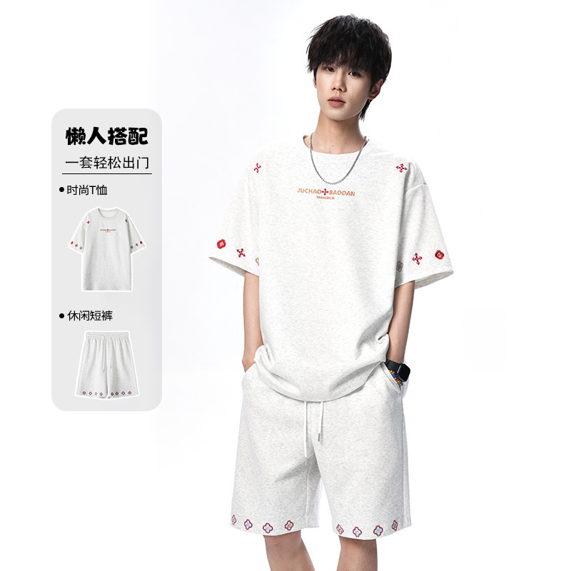 National Trend Retro Embroidered Sports T-Shirt and Shorts Set for Men, Summer Heavy-Duty Short-Sleeve Outfit for Teenagers, Casual Set