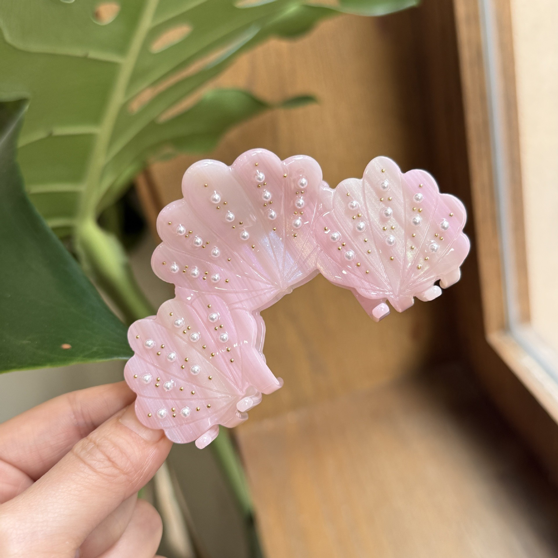 Acetic acid sheets Material Shell Pattern Vacation Sweet Women's Shell Acetic Acid Sheets Pearl Hair Claws