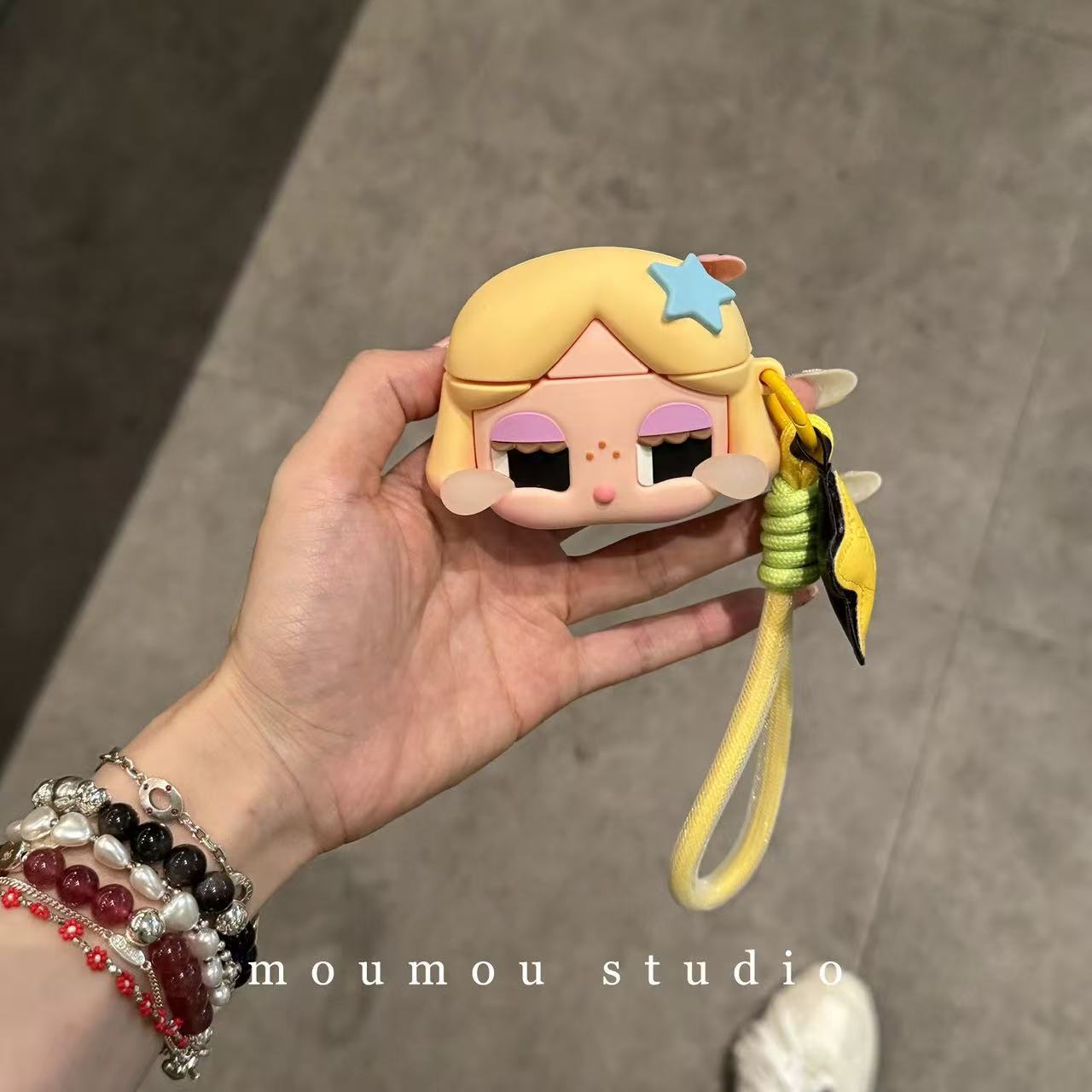 Bonita estrella de dibujos animados llorando bebé auriculares Airpods1 / pro2 Apple auriculares Bluetooth inalámbricos cubierta 3 / 4