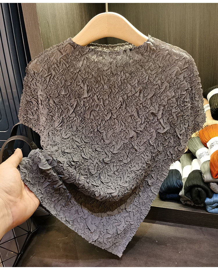 Áo thun ngắn tay nữ cổ tròn xếp li dập nổi kim cương, chất liệu cotton phối polyester, form suông thoải mái, phù hợp đi làm và dạo phố mùa hè — Màu hồng, Màu xanh lá, Màu mơ chi tiết 23