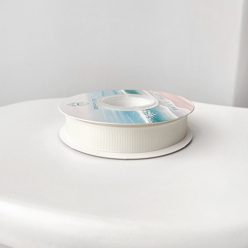 컬러풀한 골지 웨빙 크림 화이트