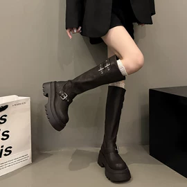 女式板鞋;女式运动单鞋;女式皮靴