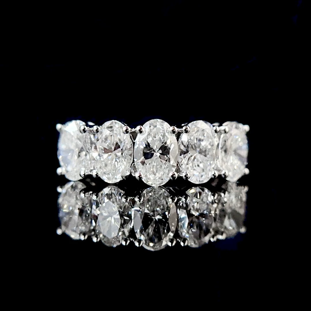 Новое овальное кольцо для женщин, кольцо из белого золота 18 карат с муассанитом, инкрустированное муассанитом, кольцо на заказ.