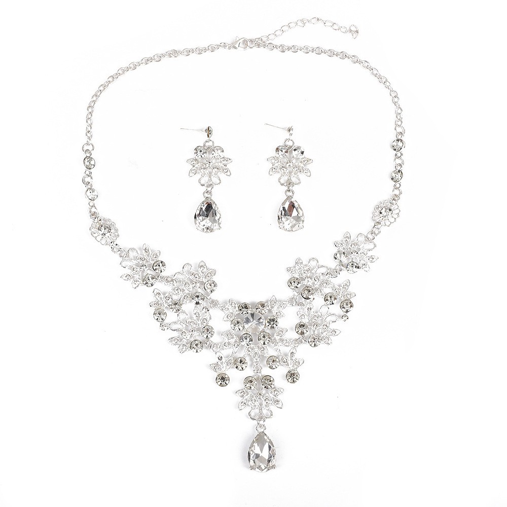 Set gioielli sposa collana orecchini pendenti accessori_voghion.com