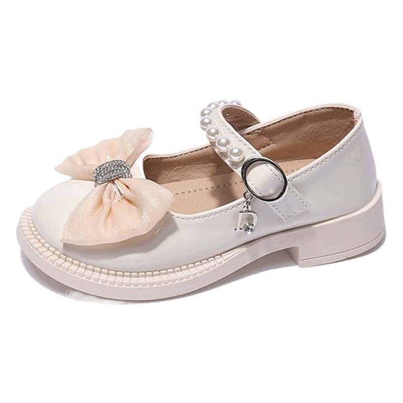 Маленькая кожаная обувь для девочек 2023 Осенняя Новая мода Детская обувь принцессы с жемчужным бантом Обувь для маленьких девочек