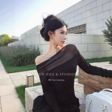 长袖上衣女秋装网纱拼接修身显瘦打底衫性感辣妹露肩一字肩上衣
