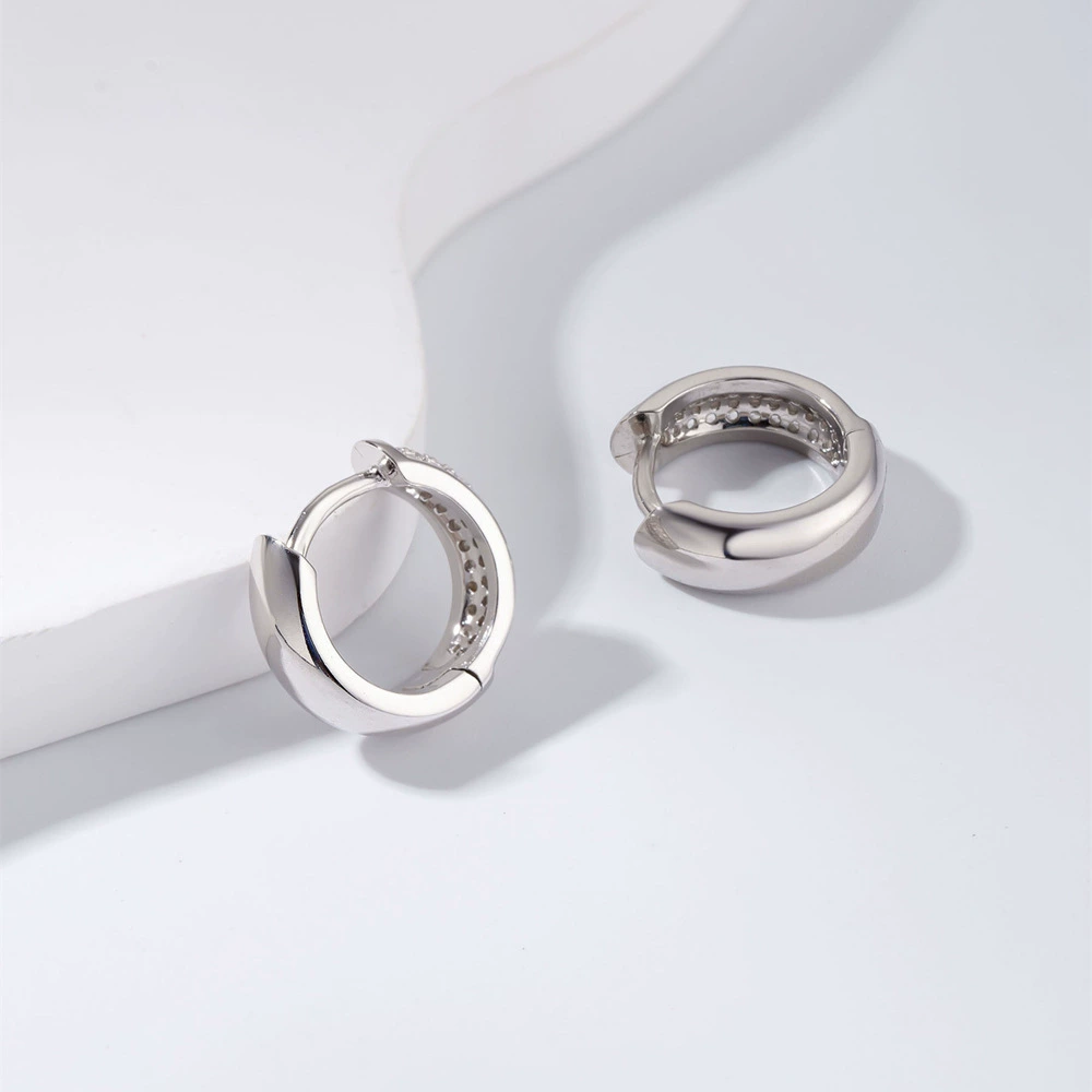 臻成达 Earrings, 2022 коллекция, 15 мм, инкрустированный бриллиантами, яркий эффект