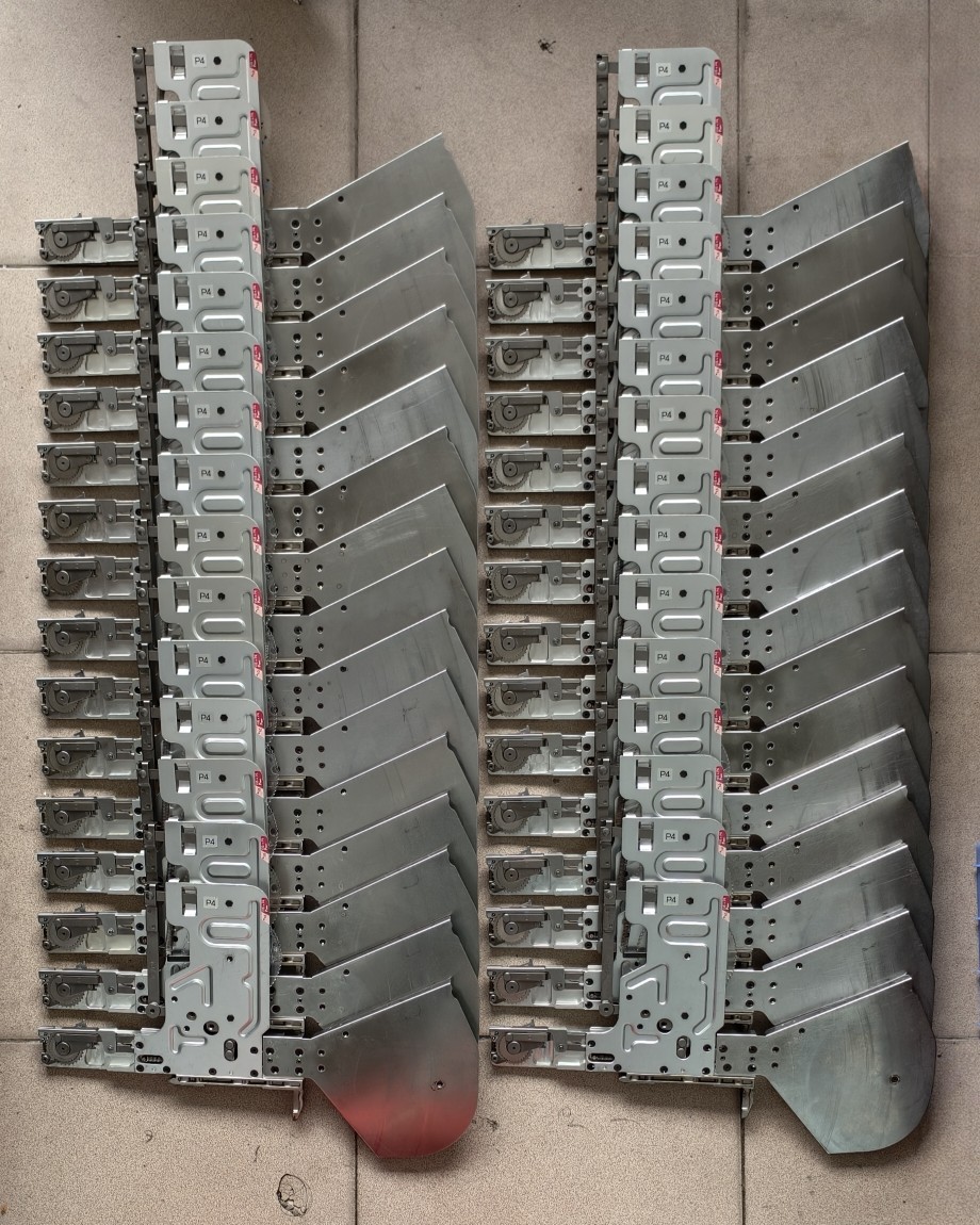 现货供应海外品质SMT富士贴片机械CP7 8×4 胶带/纸带飞达