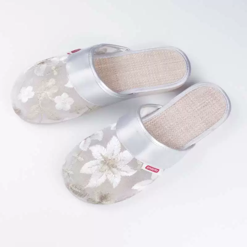 Summer mesh non-slip slippers for students