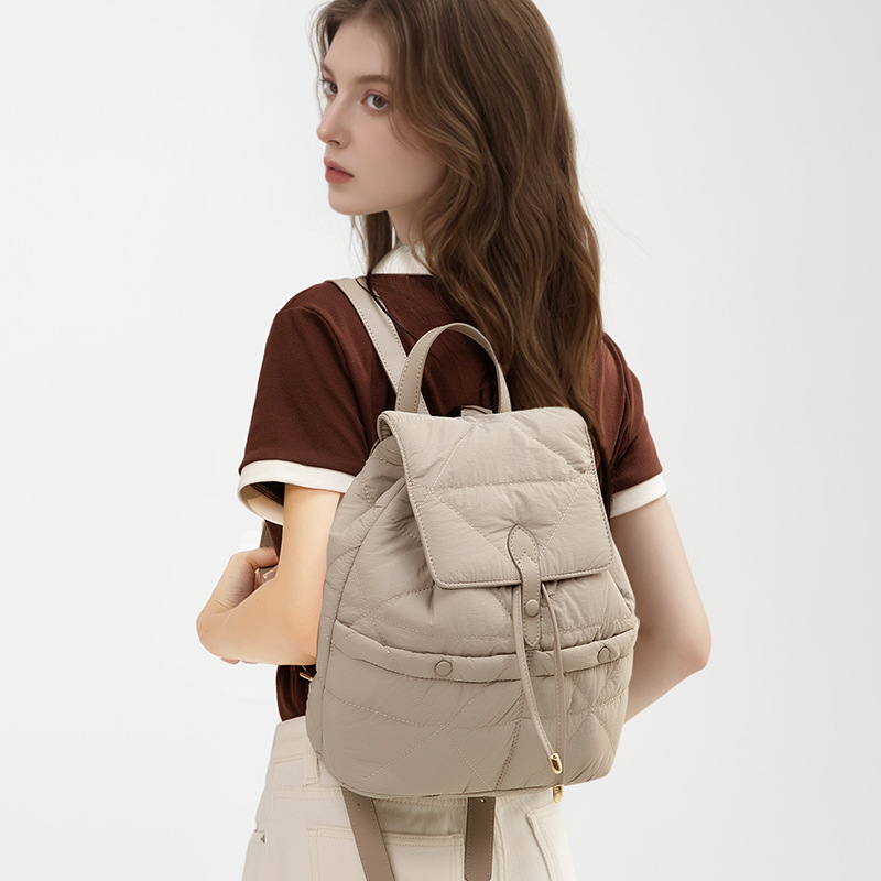 Women's bag ladies backpack niche design personality trend simple fashion schoolbag_voghion.com