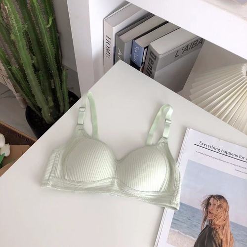 Factory-direct girls' lingerie: petite-bust, slimming, lightweight student-friendly bra cups