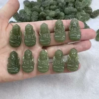 Производители оптовых натуральных Hutian Jade Qinghai Материал Детская Тара Подвеска DIY Jailband Подвеска