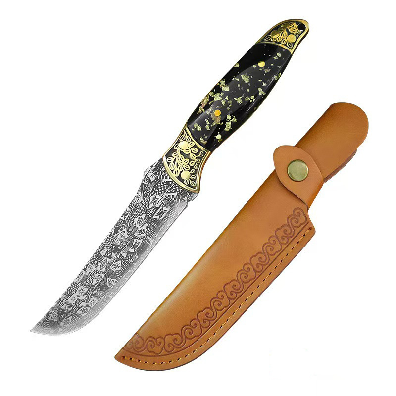 검은 부식 패턴 칼