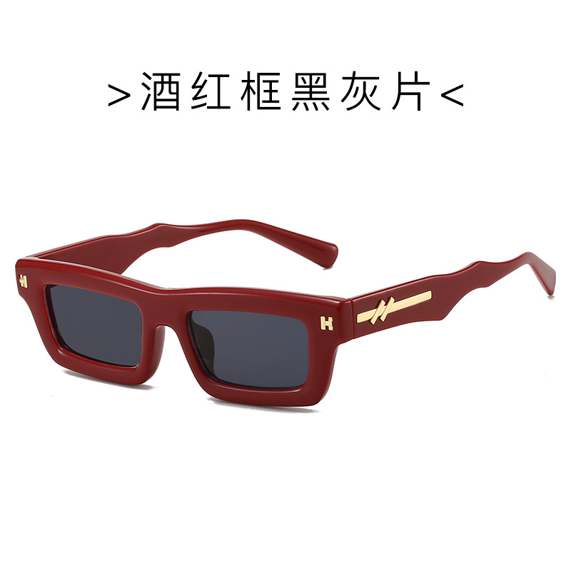 Frame rojo vino negro gris