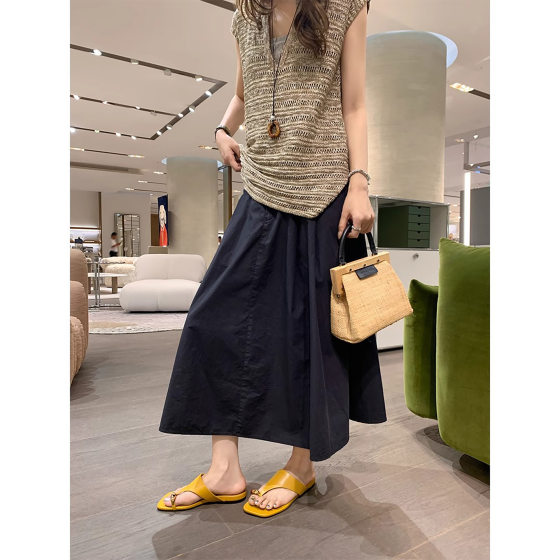 [Sheii Su Yinyin] Small Gold Buckle ~ Square Toe Flat Flip-Flops for Women to Wear Outside in Summer