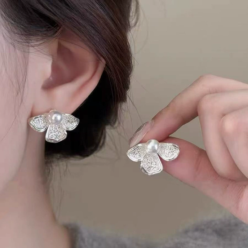 Серьги, ушные клипсы, стиль лёгкой роскоши, стиль высокого качества