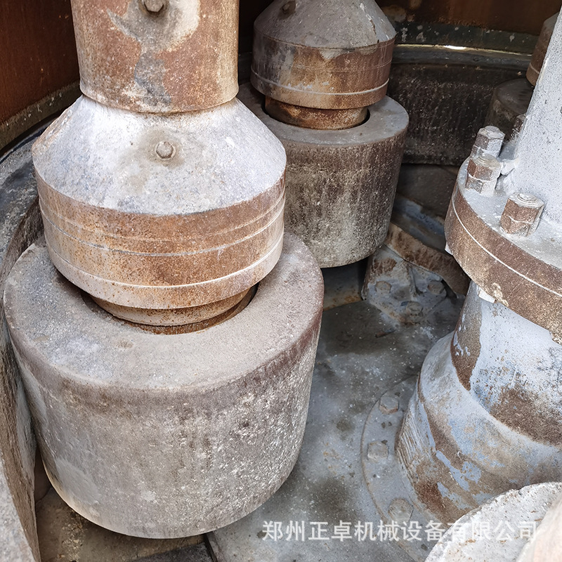 供应二手2100型重晶石雷蒙磨粉生产线 二手时产量30吨雷蒙磨粉机