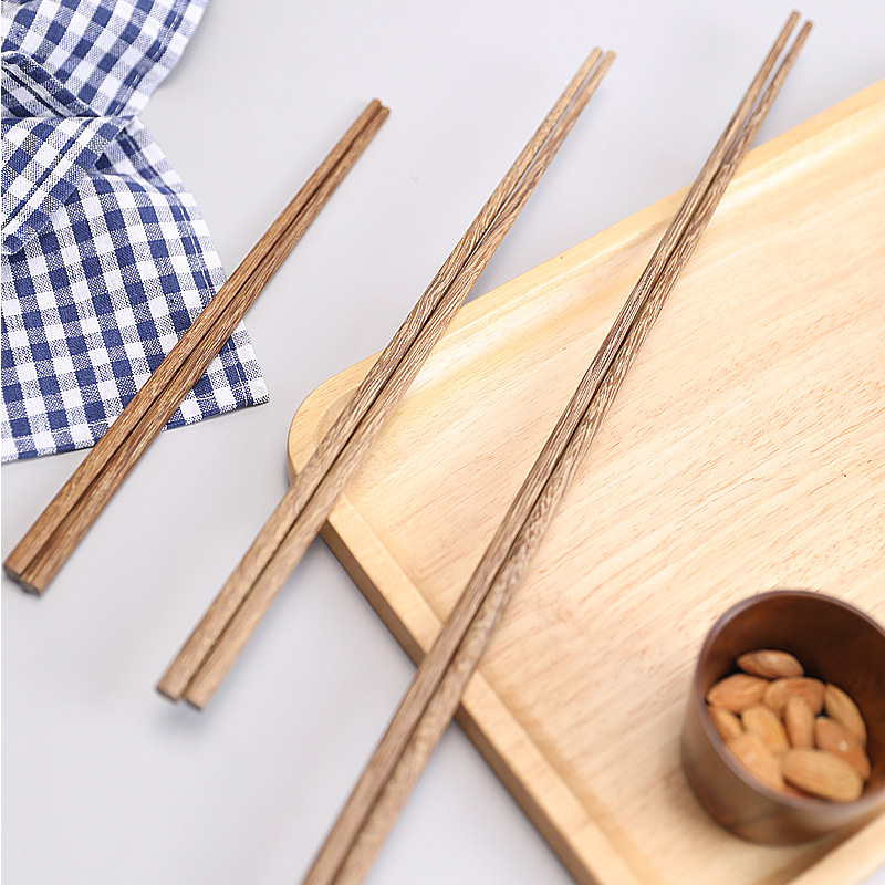 Palillos de ala de madera de pollo, palillos de madera domésticos, palillos de frita antideslizante, palillos de fideos de pesca, logotipo de tallado anti-calor