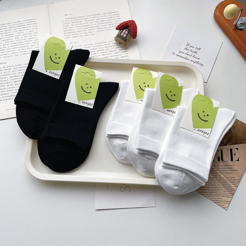 诸暨袜子纯棉女秋冬中筒袜女士7A条纹小狗无骨袜全棉女袜批发