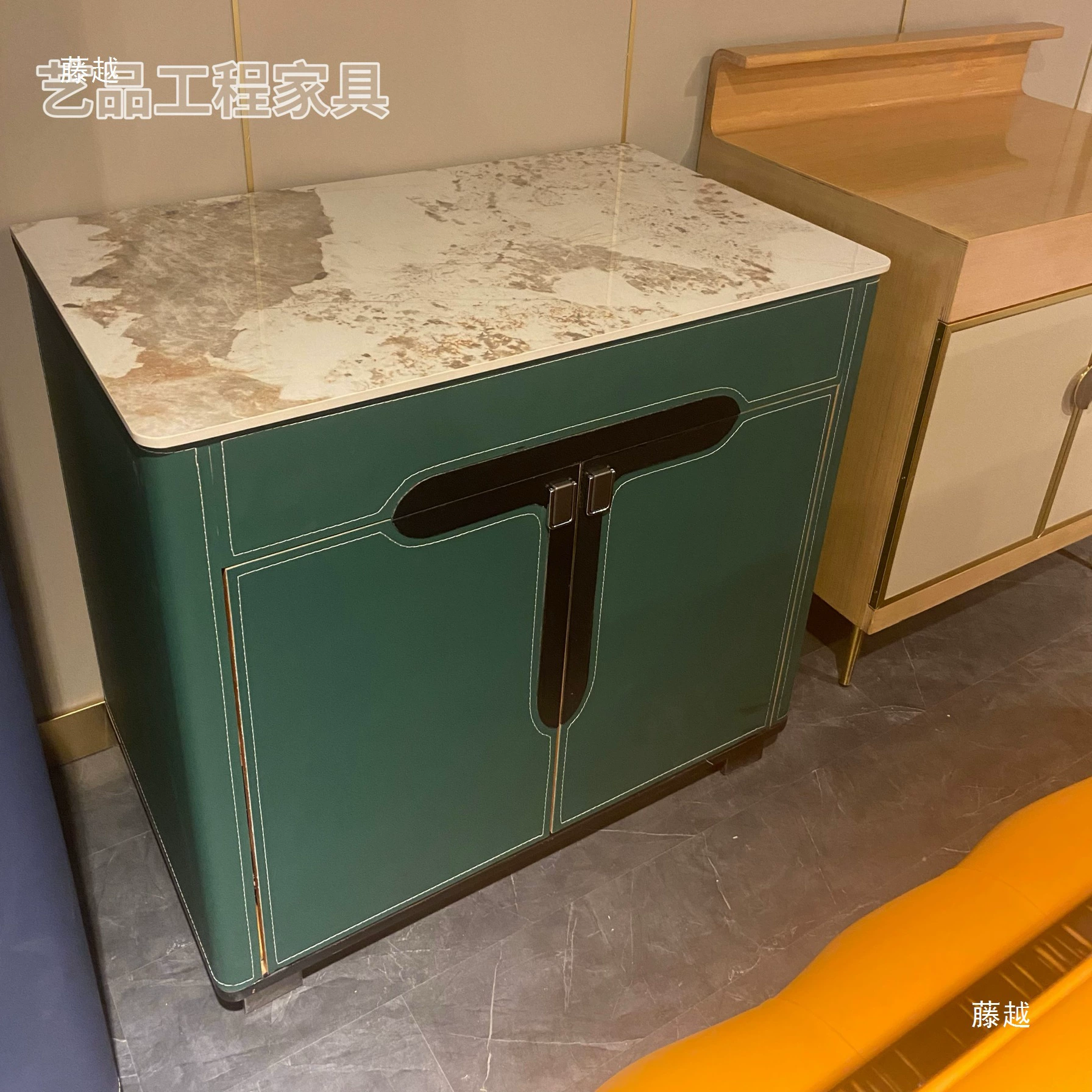 KTV караоке шкафчик кабинка массажный зал коробка усилитель шкаф караоке шкаф домашняя мебель шкаф для хранения