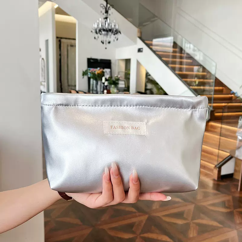 Ins小众帆布包撞色亮光化妆包便携旅行出差护肤品收纳袋洗漱包