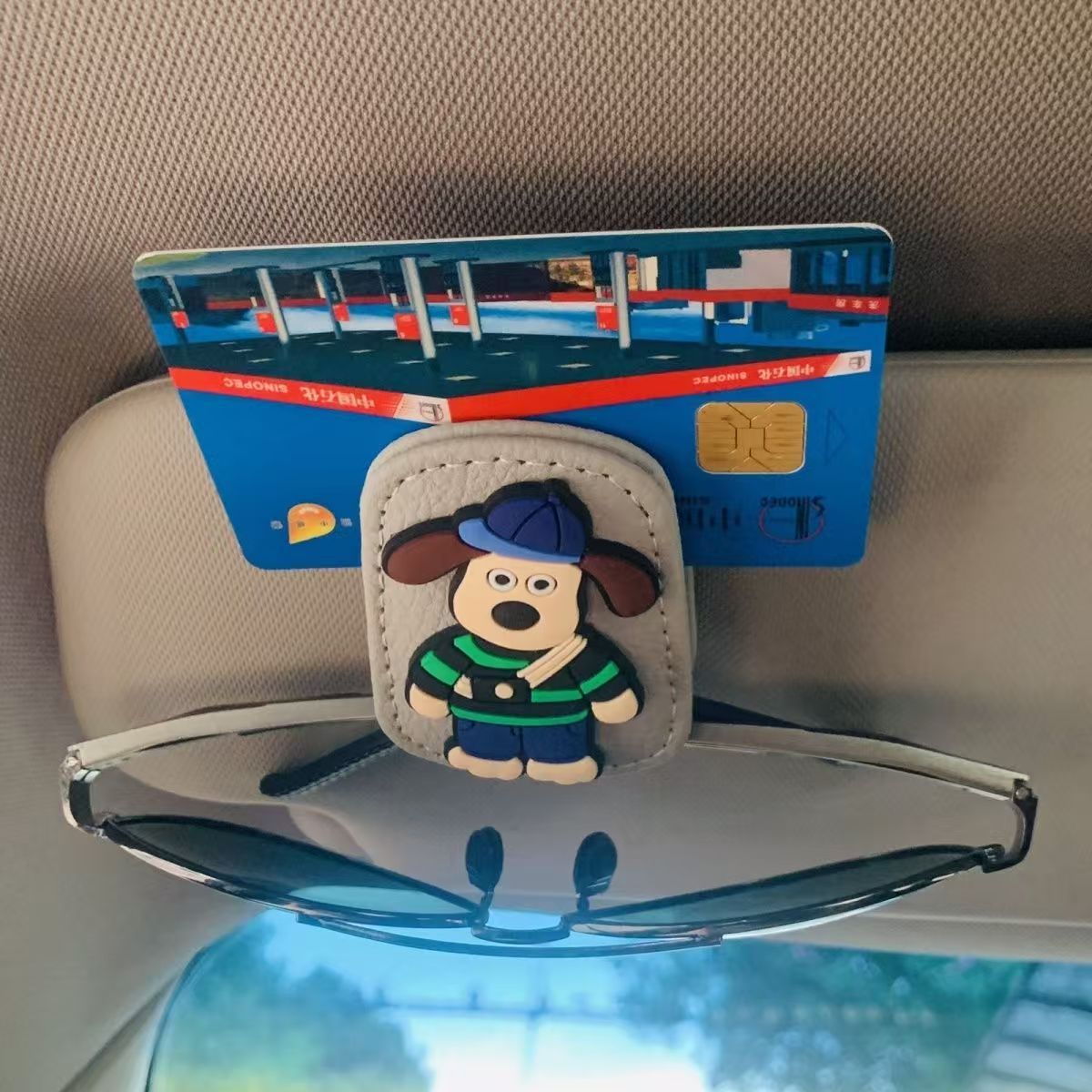 Car Glasses Clip Car Sun Visor Storage Artifact Multi-Functional Creative Cartoon Sunglasses Card Bill Clip