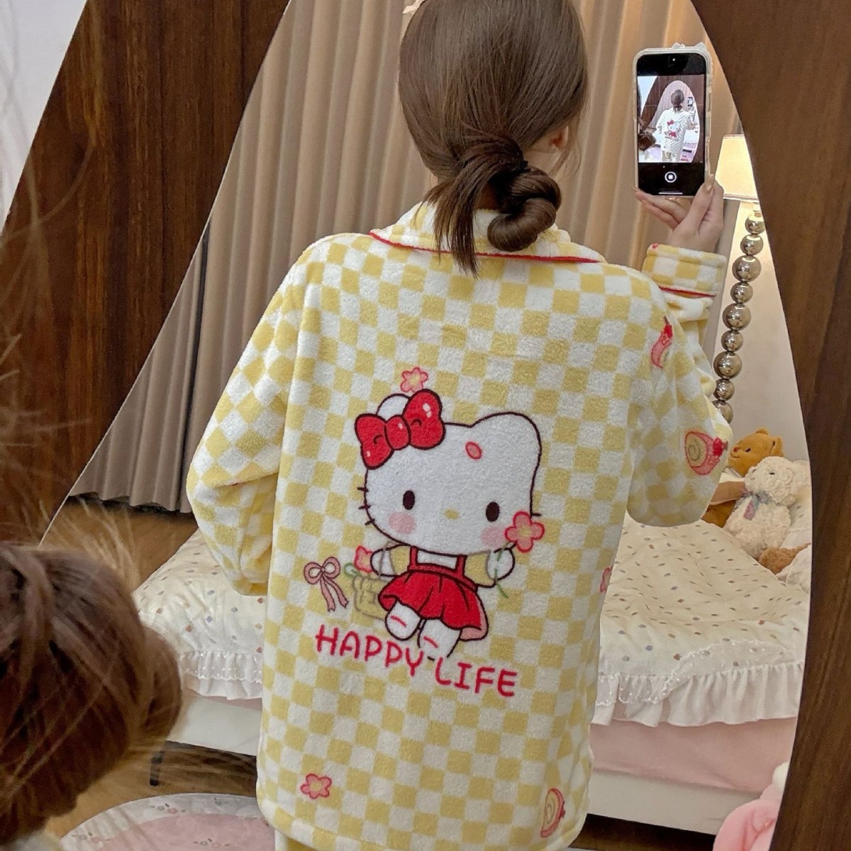 Franela al por mayor transfronteriza pijamas de invierno de coral acelerado calentamiento de dibujos animados dulces cardigans conjunto de ropa para el hogar