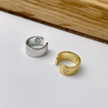 �羳������Ů��Hͬ������ǊA�ٴ�Ժ��s�o�������A���Ů