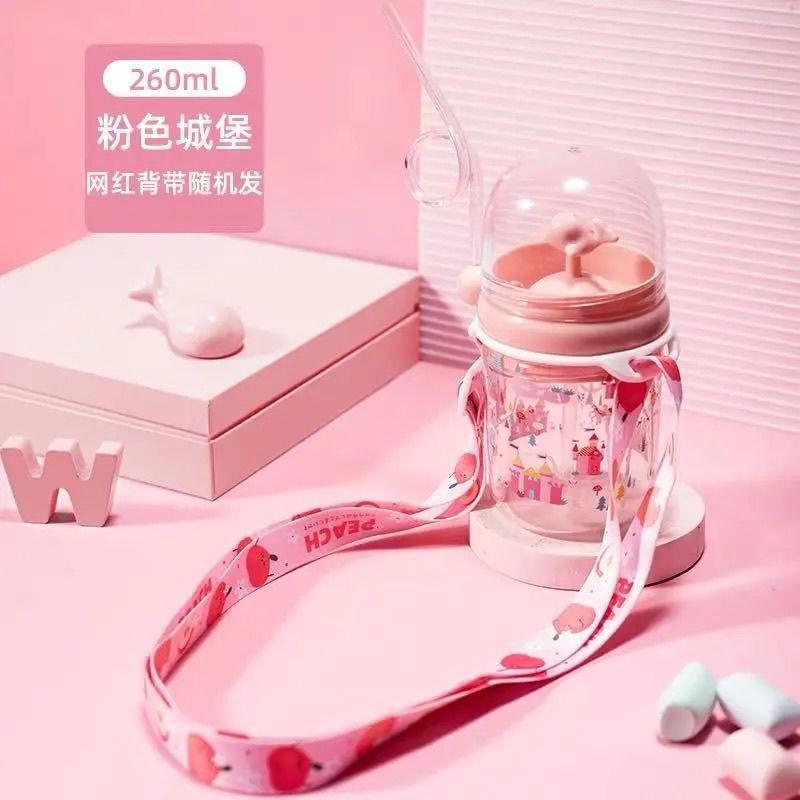 子供趣味ダイビングカップクジラ噴水カップ家庭用かわいい学生子供プラスチックカップ転倒防止携帯ストロー付き|undefined