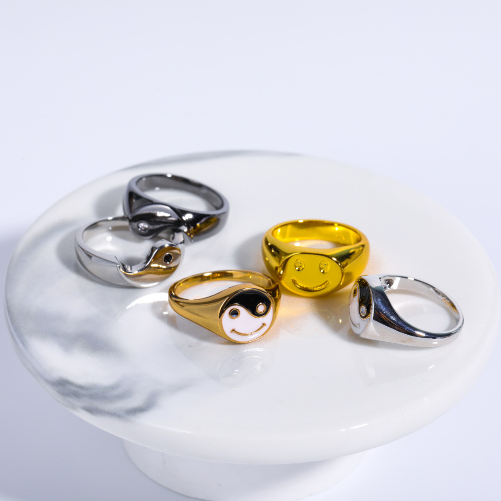 Fashion Smiley Face Copper Plating Rings
