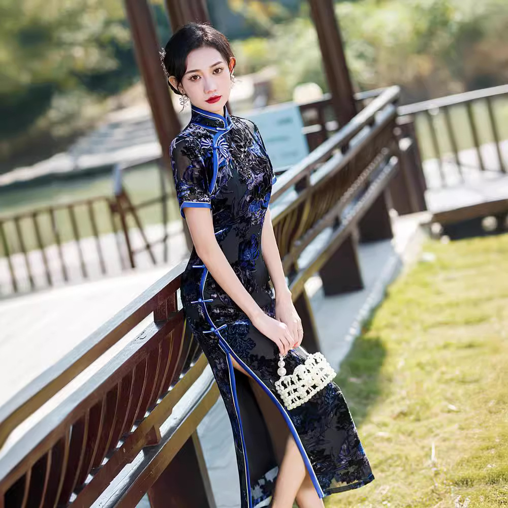 Autumn and Winter New Show Cheongsam Velvet Short-sleeved Long High Split Elegant Performance Clothing Slim-fit Improved Cheongsam Dress