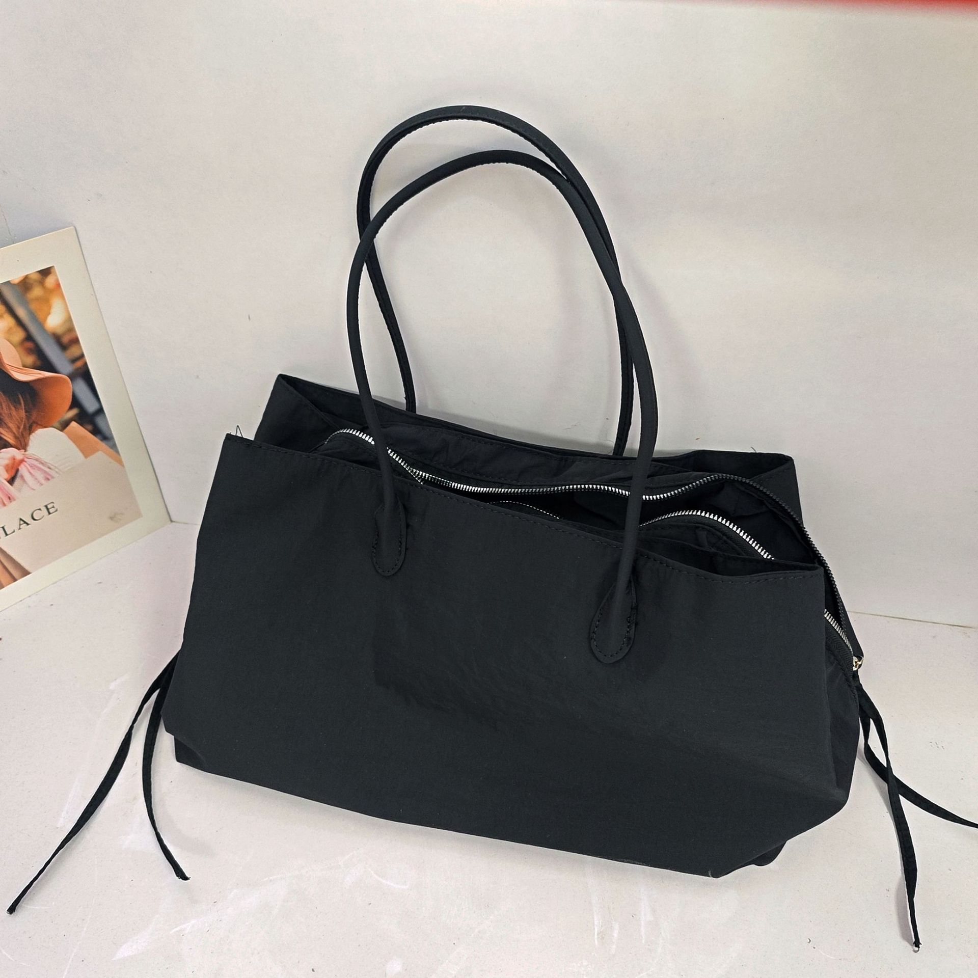 Black Minimalist Large Capacity Tote Bag, Multi-Compartment Waterproof Nylon Laptop Bag, Gym Bag, Unisex Handbag & Shoulder Bag - Thumbnail 8