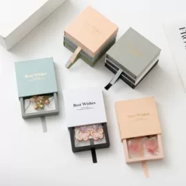 首饰包装;纸袋;其他礼品包装