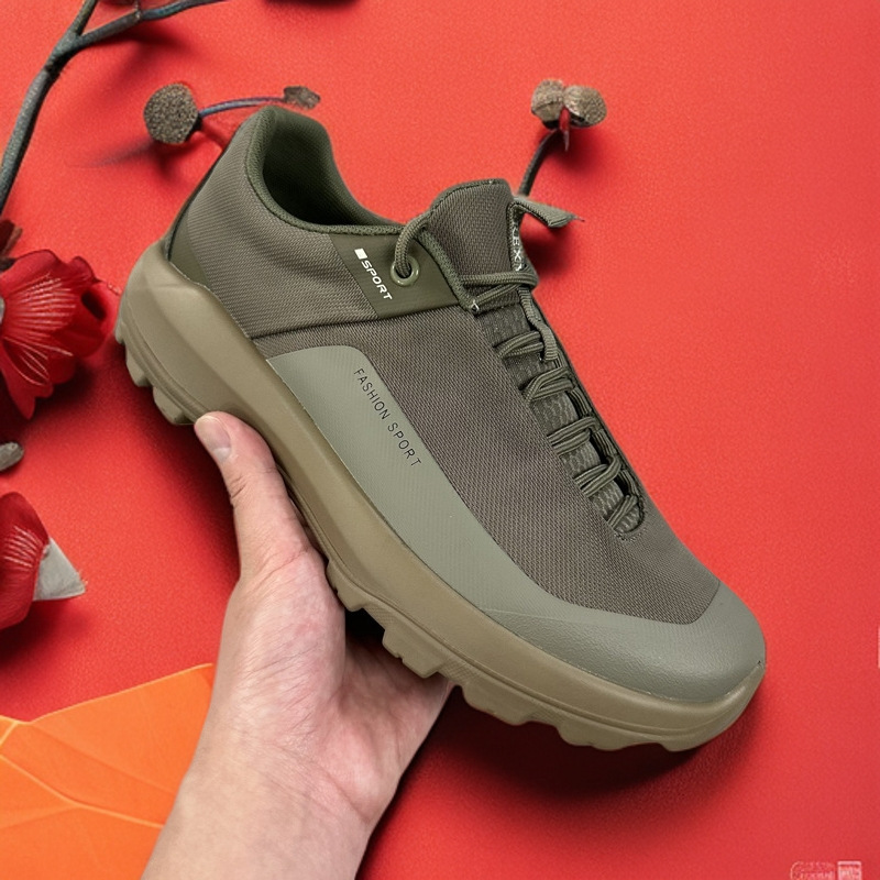 Zapatos deportivos para hombres nuevos zapatos de montaña ligeros y transpirables parejas cómodos zapatos deportivos al aire libre con suela suave al por mayor