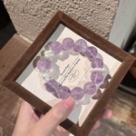 仿紫水晶冰镇葡萄仿珍珠手串轻奢小众设计新款优雅高级感手串饰品